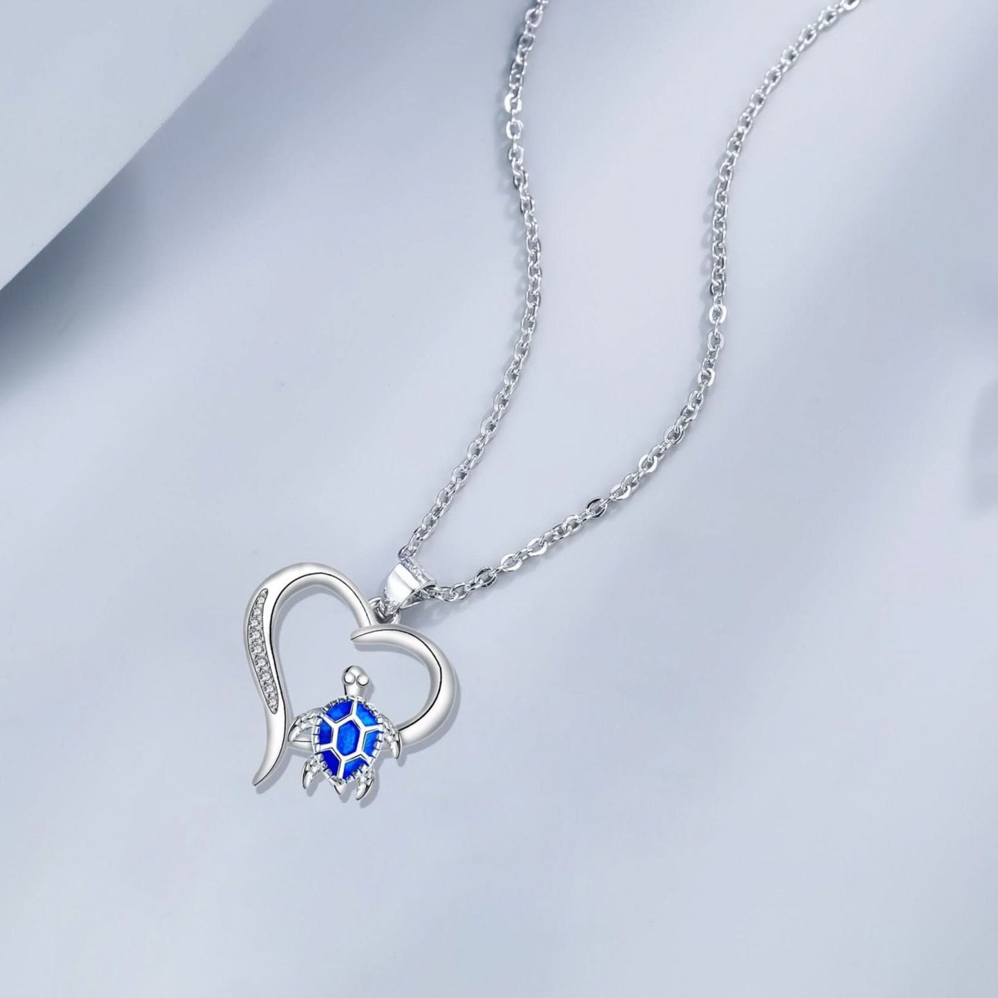 Aurelia Blue Heart Pendant - STRAVAÉ