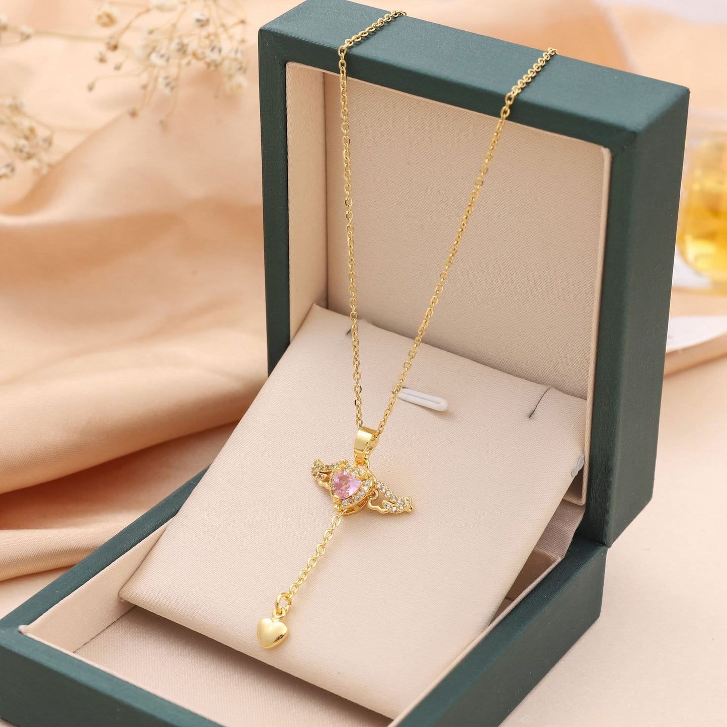 Cupid’s Wings™ Healing Heart Necklace - STRAVAÉ