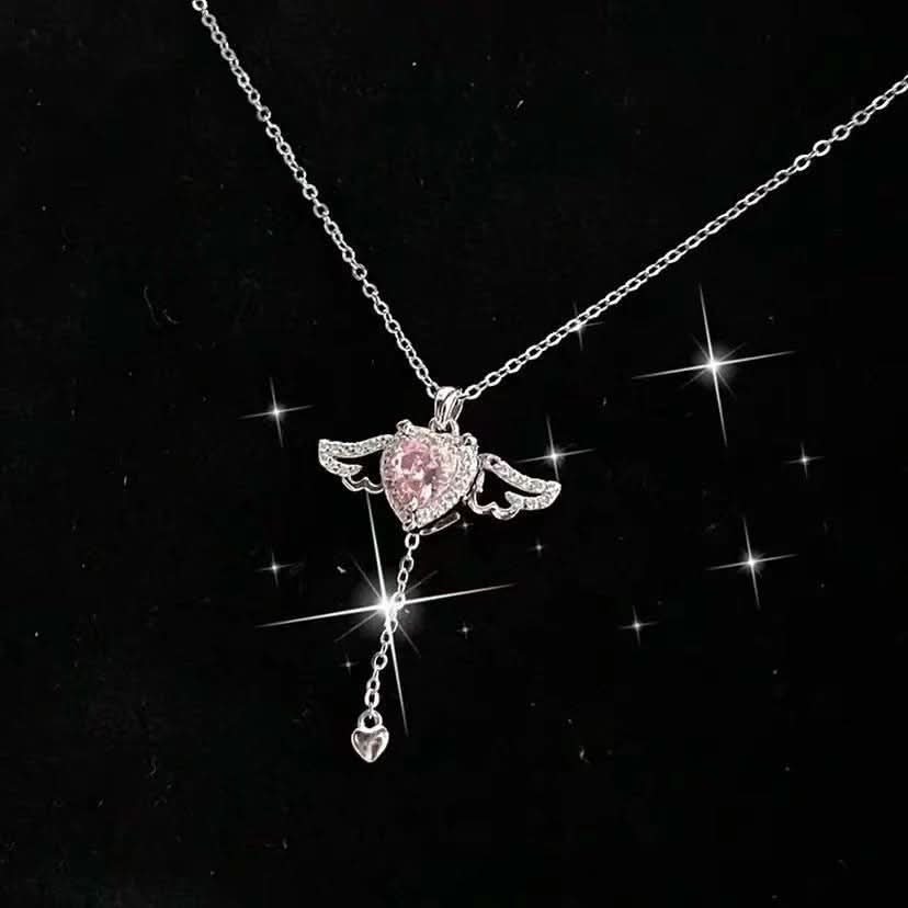 Cupid’s Wings™ Healing Heart Necklace - STRAVAÉ