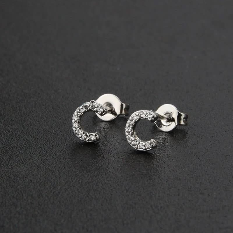 đ Diamond Lettered Earrings (100% off)