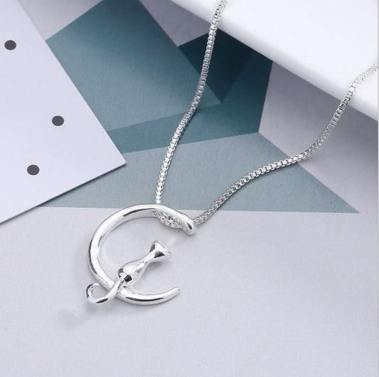 Fashion Cat Moon Necklace - STRAVAÉ