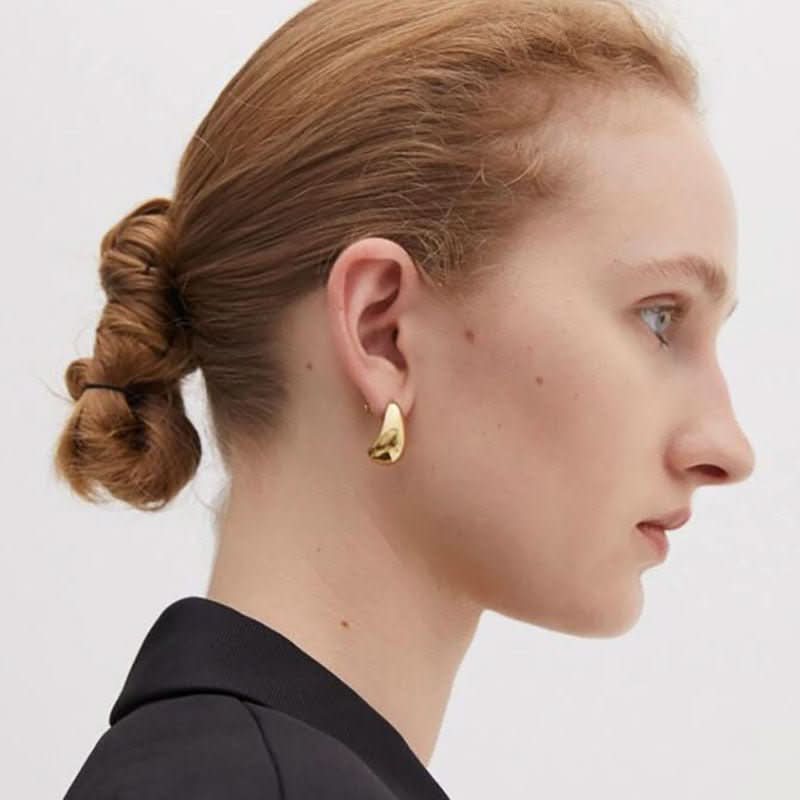 Golden Dewdrop Earrings - STRAVAÉ