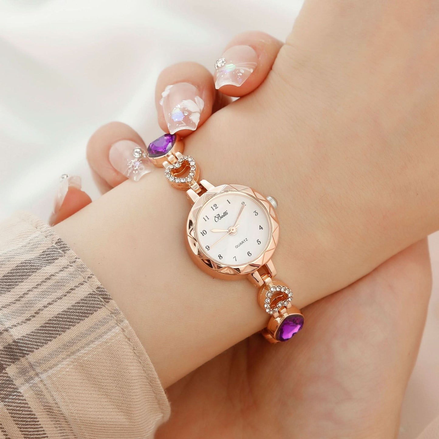 đ Luxury Quartz Bracelet Jewelry Watch set (100% off)