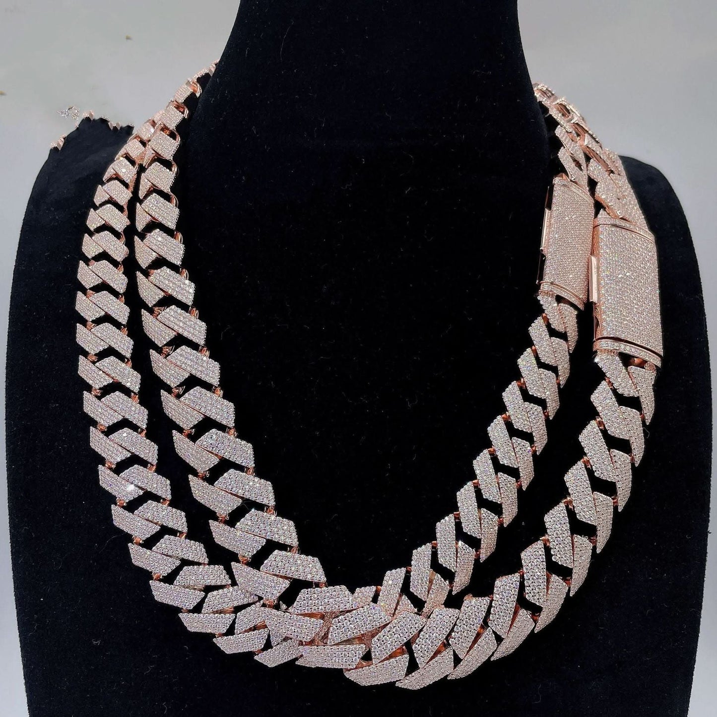 Moissanite Cuban Link Chain Necklaces S925 Silver - STRAVAÉ