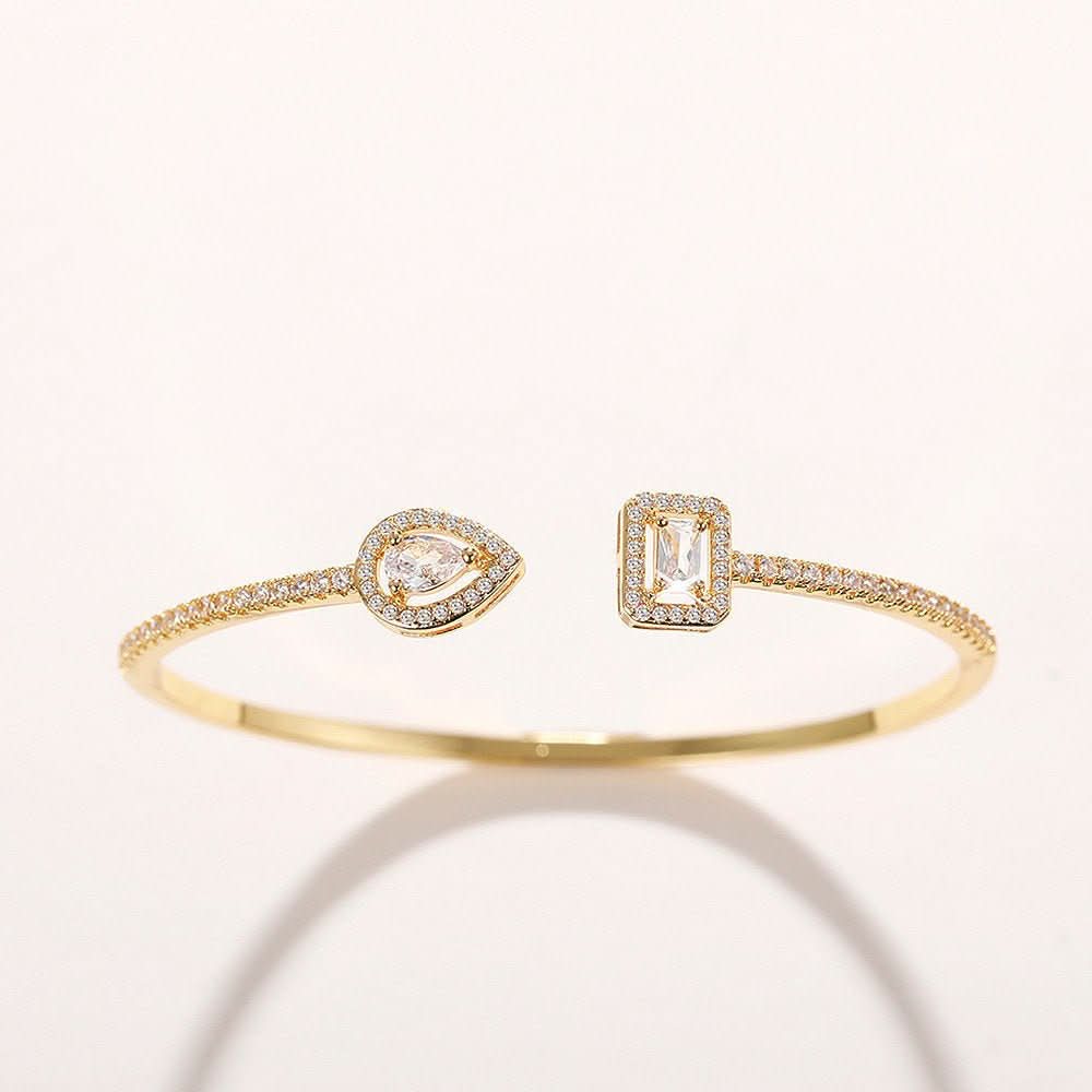 đ Temperament Famous inlaid Zircon Open Adjustable Bracelet (100% off)
