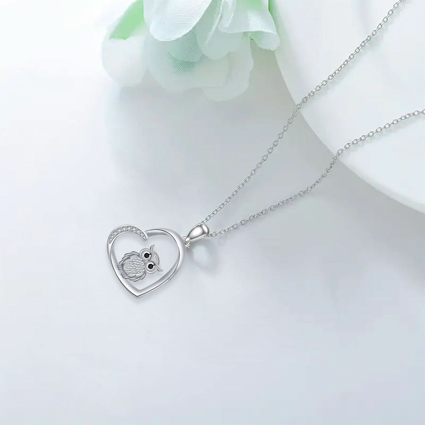 Women's Fashion Owl Pendant Necklace - STRAVAÉ