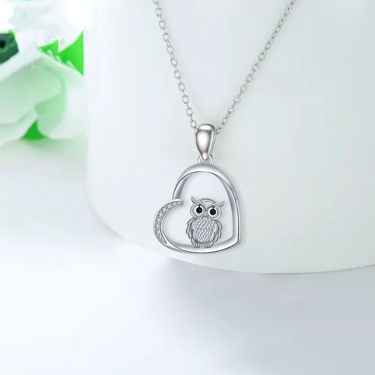 Women's Fashion Owl Pendant Necklace - STRAVAÉ