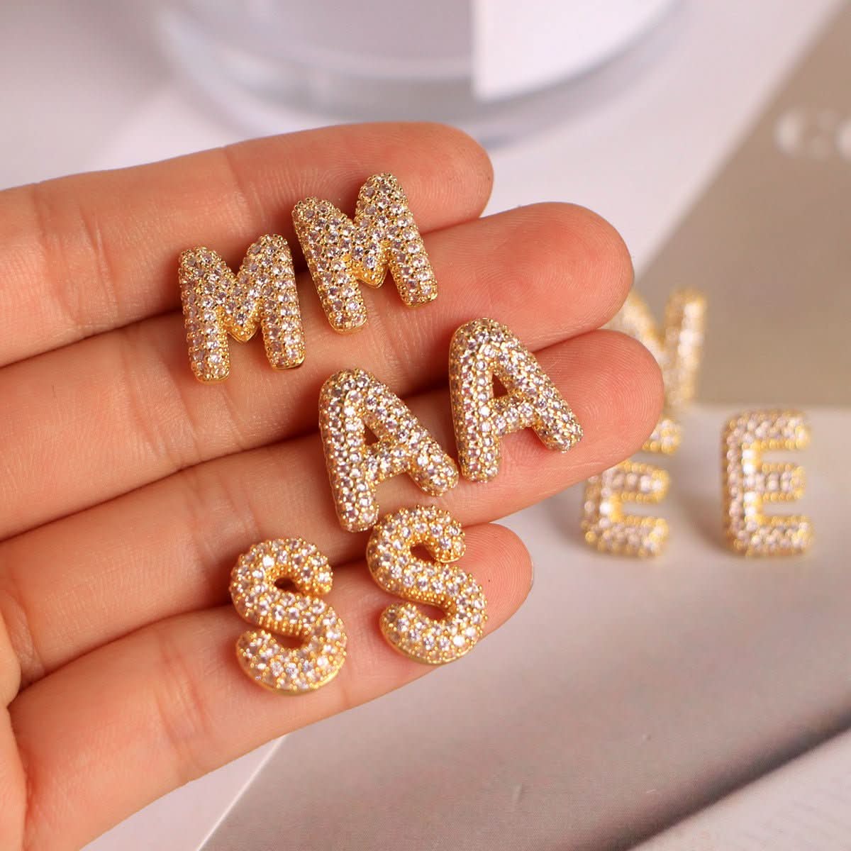 Zircon Initial Studs - STRAVAÉ