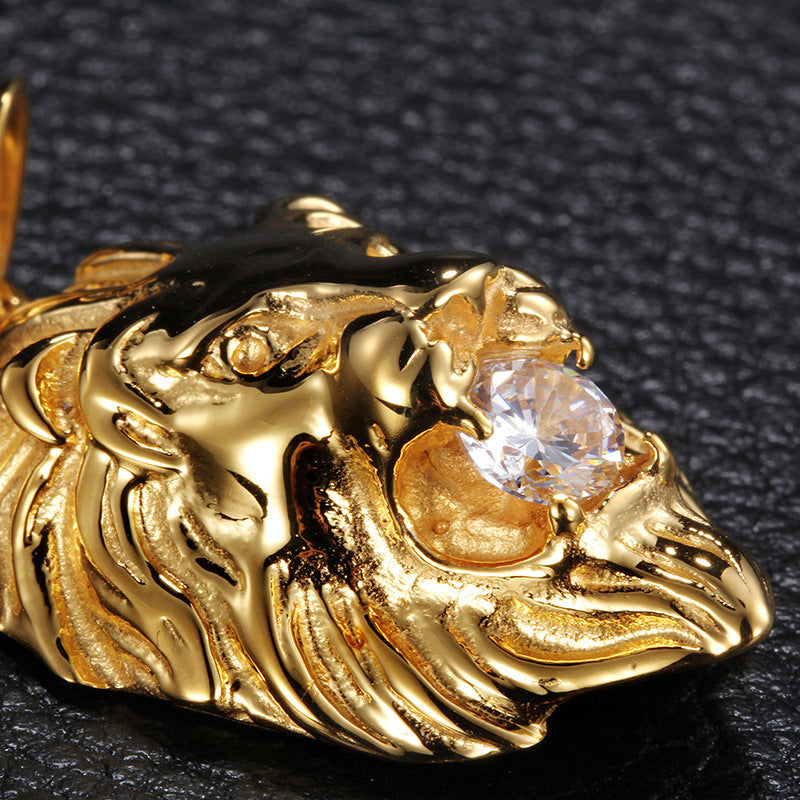 STRAVAÉ Moissanite Lion Head Pendant Necklace