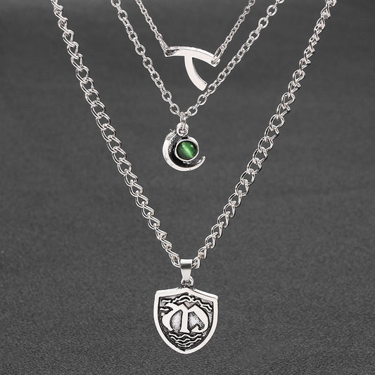 Multilayer short necklace
