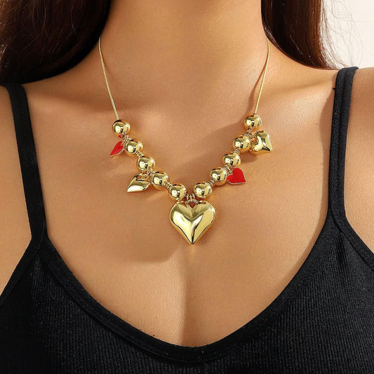 Amoré Crowned Heart Necklace - STRAVAÉ