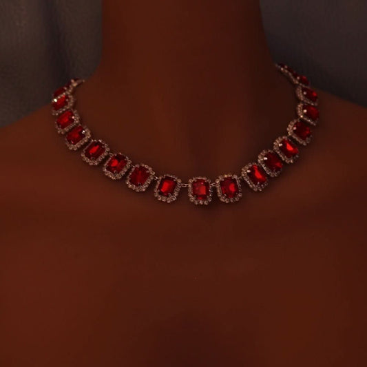 Crimson Empress Collar Set - STRAVAÉ