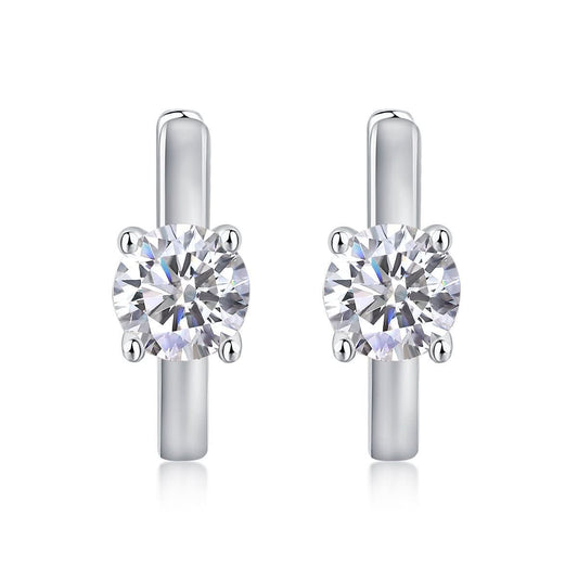 STRAVAÉ Signature: Heart of Brilliance Stud Earrings - STRAVAÉ