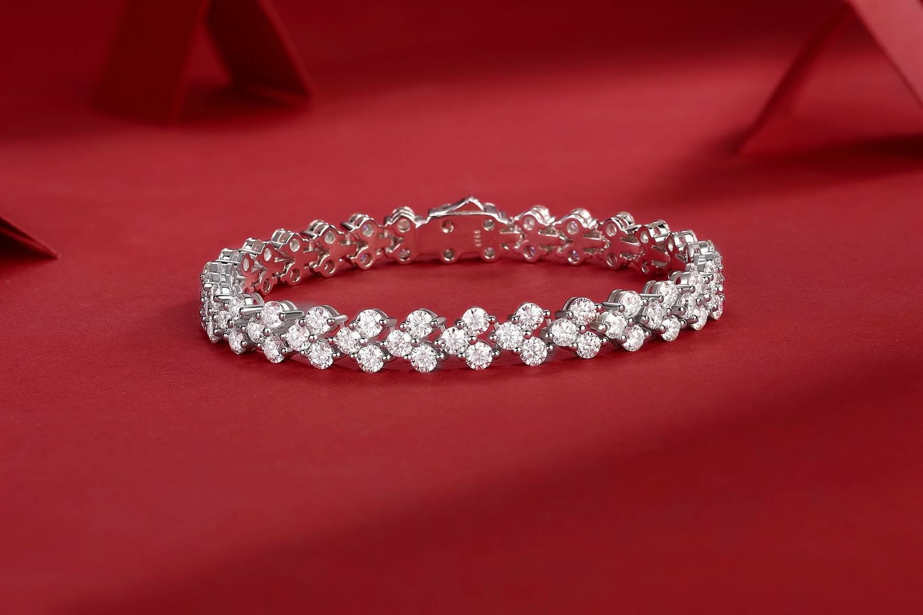 STRAVAÉ Signature Moissanite bracelet - STRAVAÉ