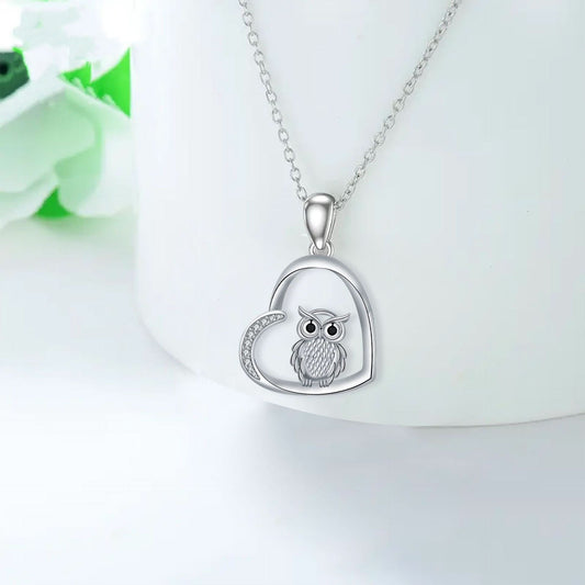 Women's Fashion Owl Pendant Necklace - STRAVAÉ